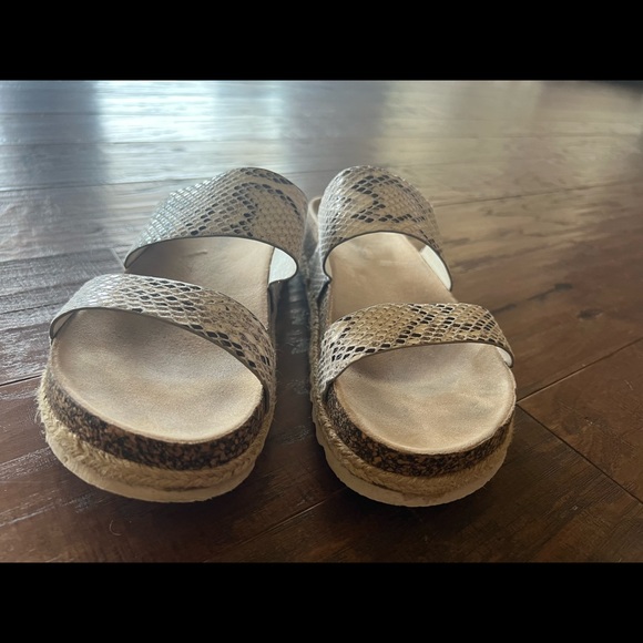 Dirty Laundry Snake Skin Sandal size 10 - Picture 6 of 6